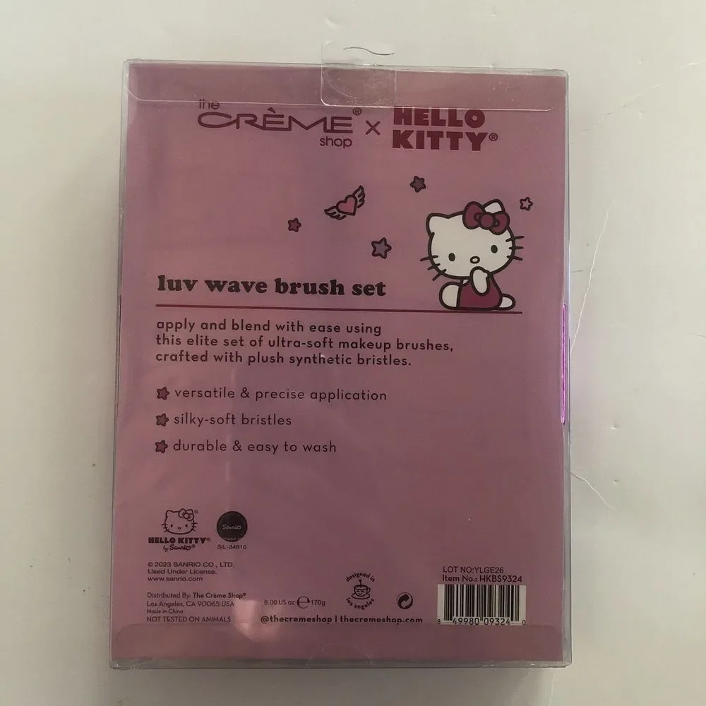 Hello Kitty x the Creme Shop “luv wave brush” MAKEUP BRUSH SET + BLENDERS New